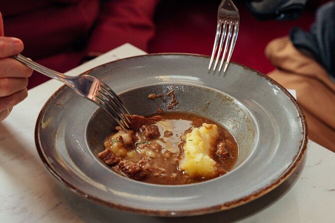 Dublin Food Tour with a Local Foodie, Personalized & Private - Starting Point at the Molly Malone Statue