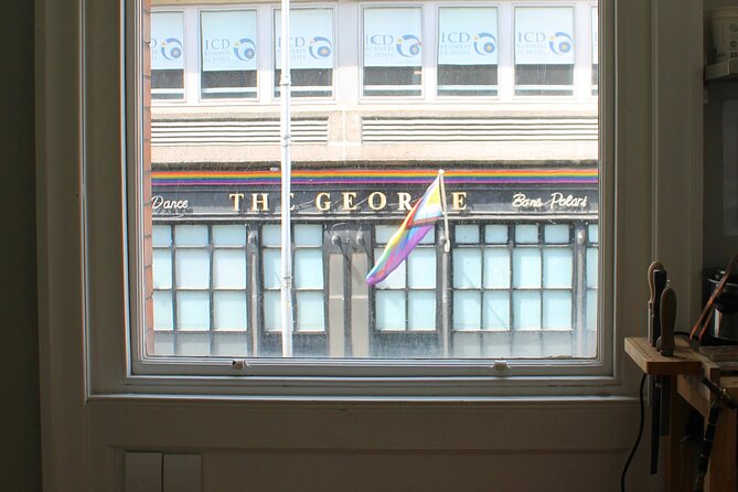 Dublin Jewellery Forge a Hammered Silver ring:Georges Street - The Venue: Modern Studio on South Great George’s Street