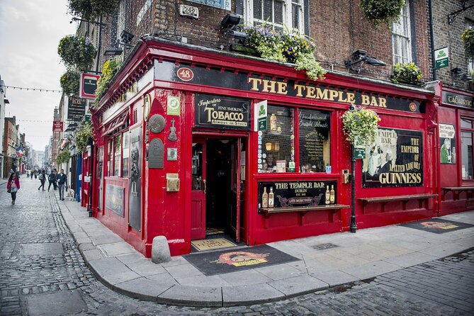 Dublin Old Town: Famous Pubs Exploration Game and Tour - Discover Dublin’s Pubs Through an Interactive Exploration Game