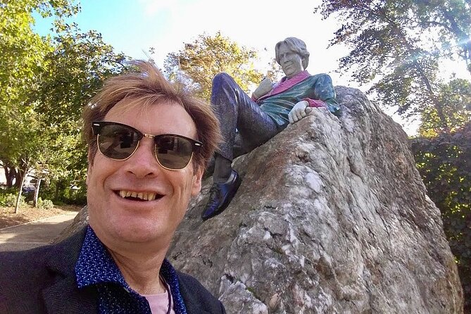 Dublin Private Custom Tour, Off-The-Beaten-Path in Temple Bar with a Local - Logistics and Customization Options