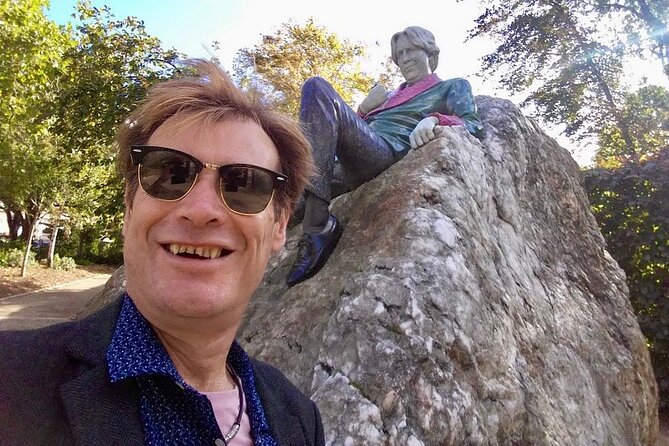 Dublin Private Walking Tour with a local: Highlights & Gems - Guide Personalities and Storytelling Styles