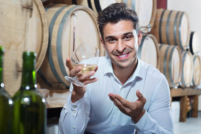 Dublin Temple Bar Tour with Jameson Distillery Whiskey Tour - Explore Dublin’s Famous Temple Bar with an Expert Guide