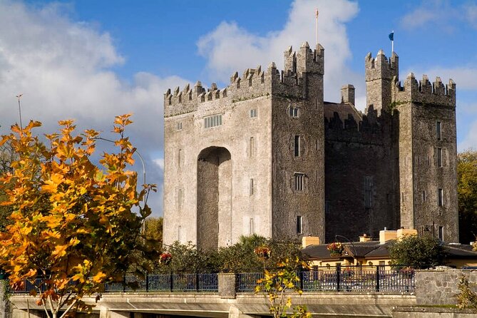 Dublin to Cliffs of Moher, Ennis Town & Bunratty Castle Day Tour - Starting the Day at Dublin’s Crampton Quay