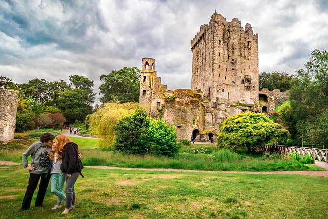 Dublin to Rock of Cashel, Cork City & Blarney Castle Guided Tour - Starting Point and Group Logistics in Dublin