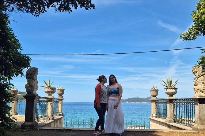 Dubrovnik: 3 Islands Fun Day Trip by Boat (Host: EN,FR,ES) - Food, Drinks, and Onboard Comforts