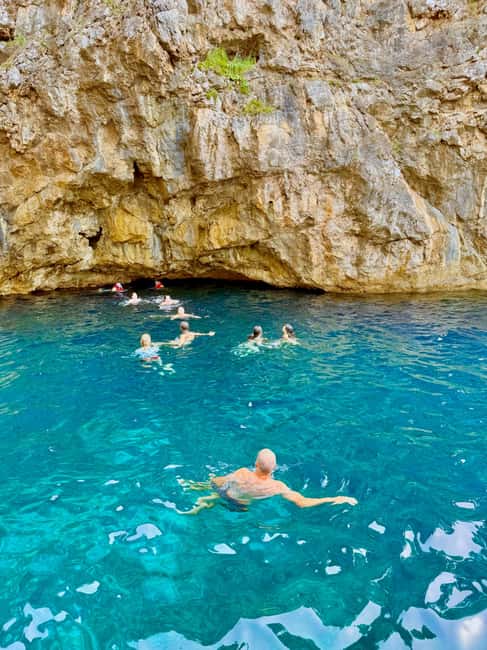 Dubrovnik: 6 hours Blue cave & Elaphiti with optional lunch - Small Group Experience with Professional Guides