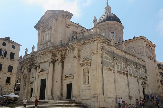 Dubrovnik Airport Transfers: Dubrovnik to Dubrovnik Airport DBV in Business Car - Who Will Appreciate This Transfer Most?