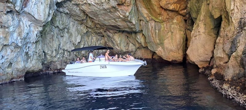 Dubrovnik: Blue Cave, Green Cave & Sunj Beach Speedboat Tour - Experience the Blue and Green Caves in Dubrovnik’s Elaphiti Islands