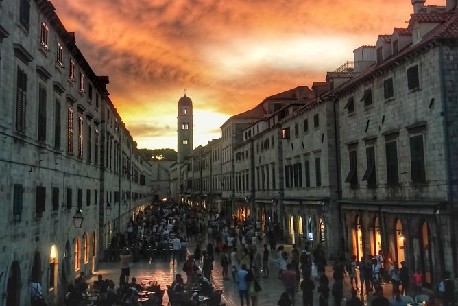 Dubrovnik by Night, History, Wine & Bites - Physical Requirements and Accessibility