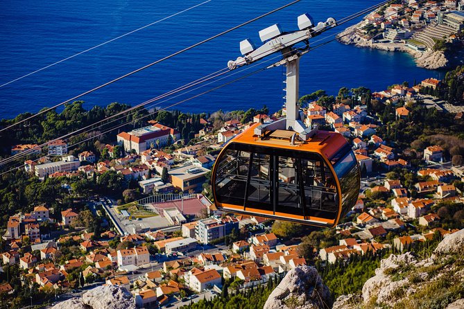 Dubrovnik Cable Car Ride, Old Town Walking Tour plus City Walls - The Guide and Tour Pacing