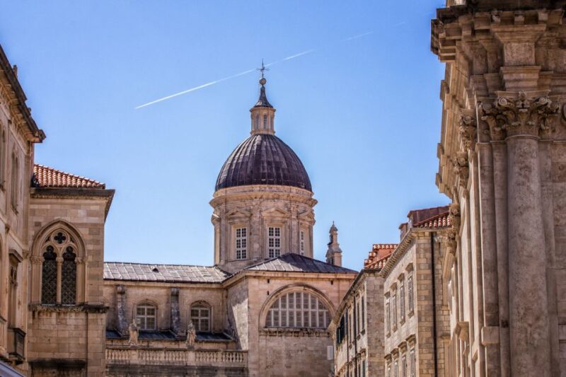Dubrovnik: Early Bird Walking Tour - Discovering Key Landmarks: St Blaise and Dubrovnik Cathedral