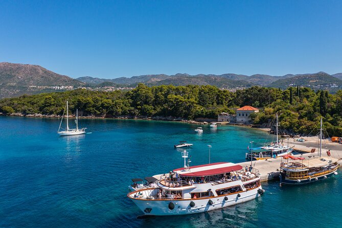 Dubrovnik: Elaphiti Islands Full-Day Cruise with Lunch - Logistics and Comfort Onboard