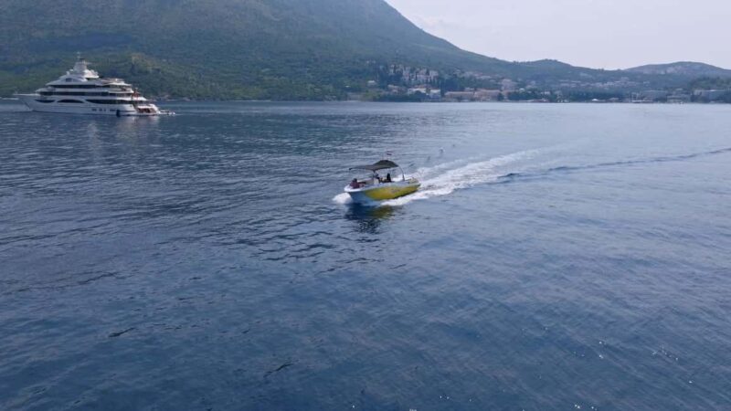 Dubrovnik: Elaphiti Islands Speedboat Tour with Drinks - Relaxing on unj Beach