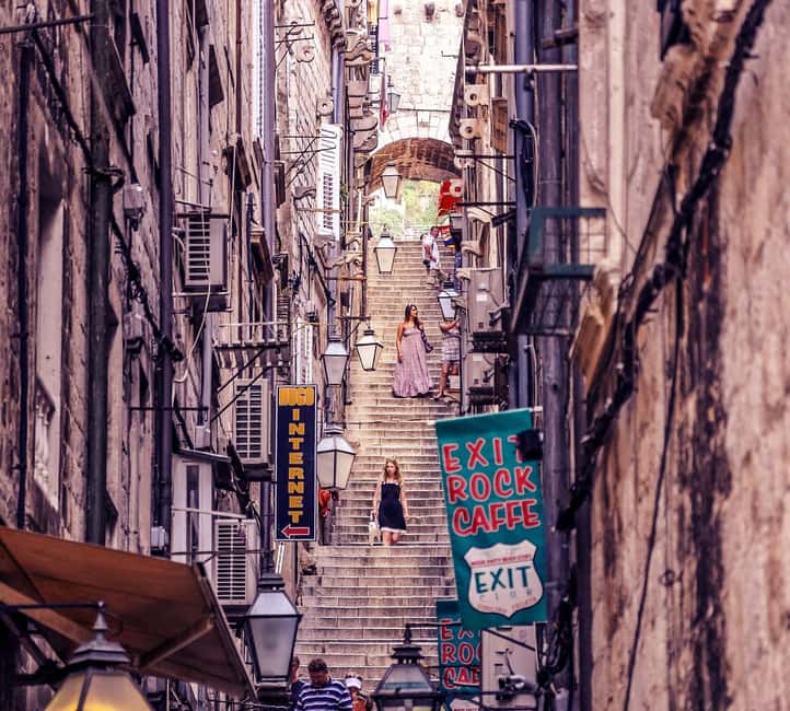 Dubrovnik for Kids: A Playful Family Walking Tour Experience - Exploring Dubrovnik’s Iconic Landmarks with Kids