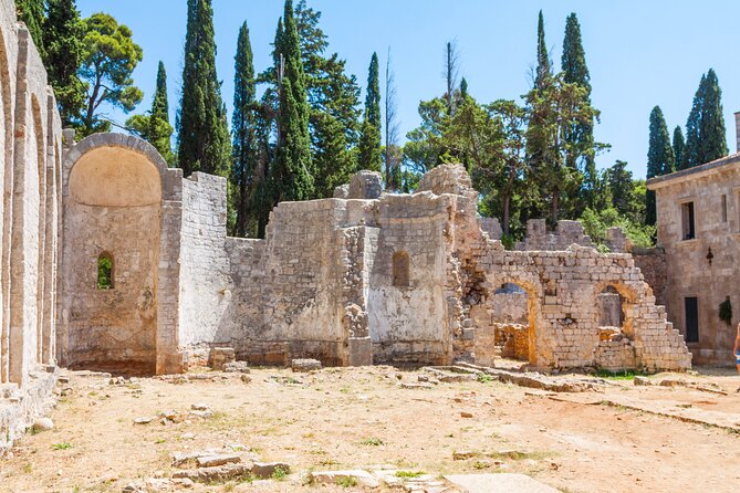 Dubrovnik Game of Thrones Boat Tour - Top Photo Opportunities at the Iron Throne Room