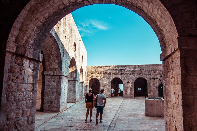 Dubrovnik: Game of Thrones Walking Tour - Photo Opportunities with the Iron Throne Replica