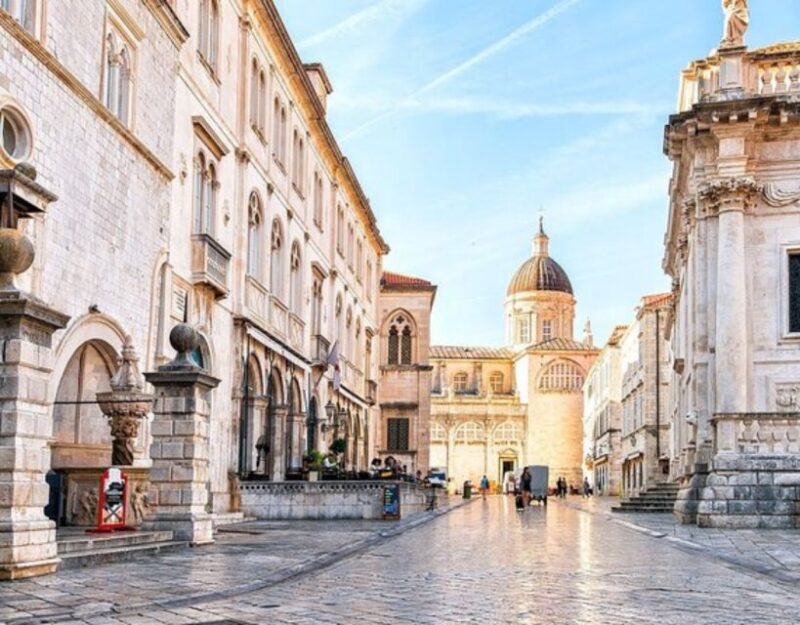 Dubrovnik: Guided Group Tour with Morning Cup of Coffee - Discover Dubrovnik in the Quiet of the Early Morning