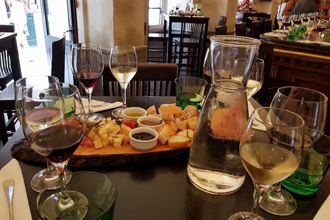 Dubrovnik Old Town Food Tour: Small-Group Experience - Practical Details: Meeting Point, Group Size, and Accessibility