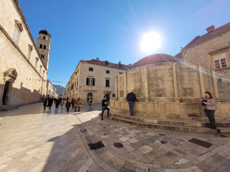 Dubrovnik: Old Town Highlights Tour with Audio Guide - Key Points