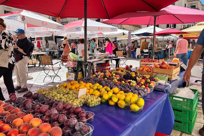Dubrovnik Old Town History Walking Tour with Hidden Gems - Discovering the Dubrovnik Natural History Museum