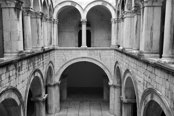 Dubrovnik Old Town: Small-Group Walking Tour With A Local - Poets and Politics at the Rector’s Palace and Ivan Gundulic Square