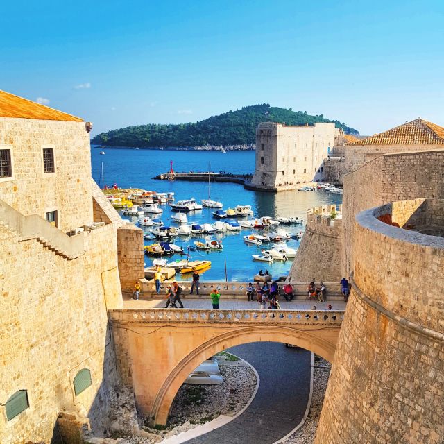 Dubrovnik: Panoramic Ride and Old Town Guided Walking Tour - Scenic Drive and the Top of Mt. Srdj