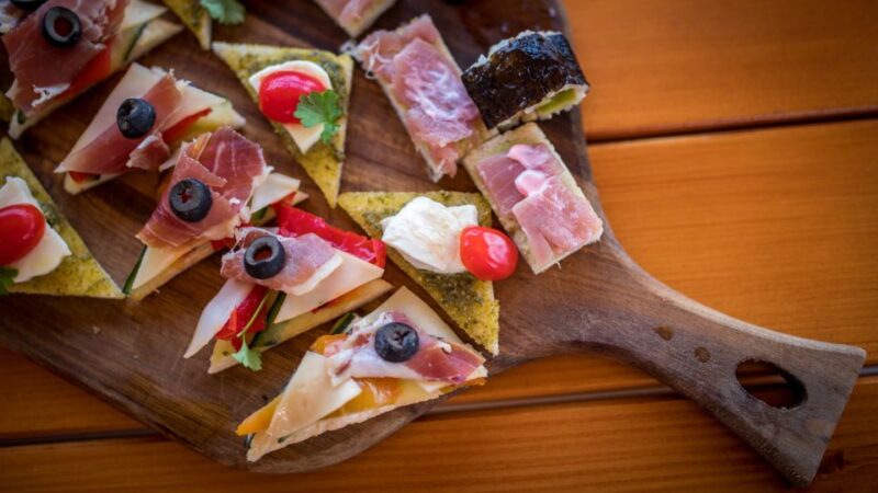 Dubrovnik: Panoramic Sunset Cocktail Cruise Around Old Town - Key Points