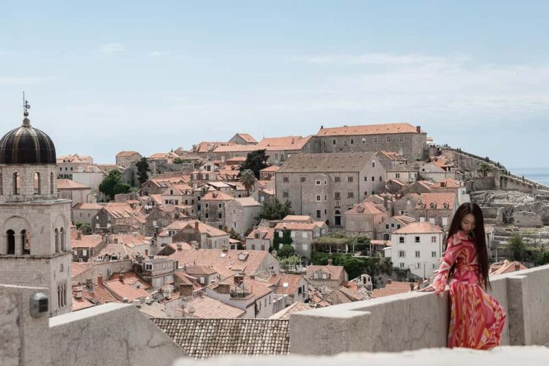 Dubrovnik: Photography and Walking Tour - Discovering the Stone Wall Love Challenge