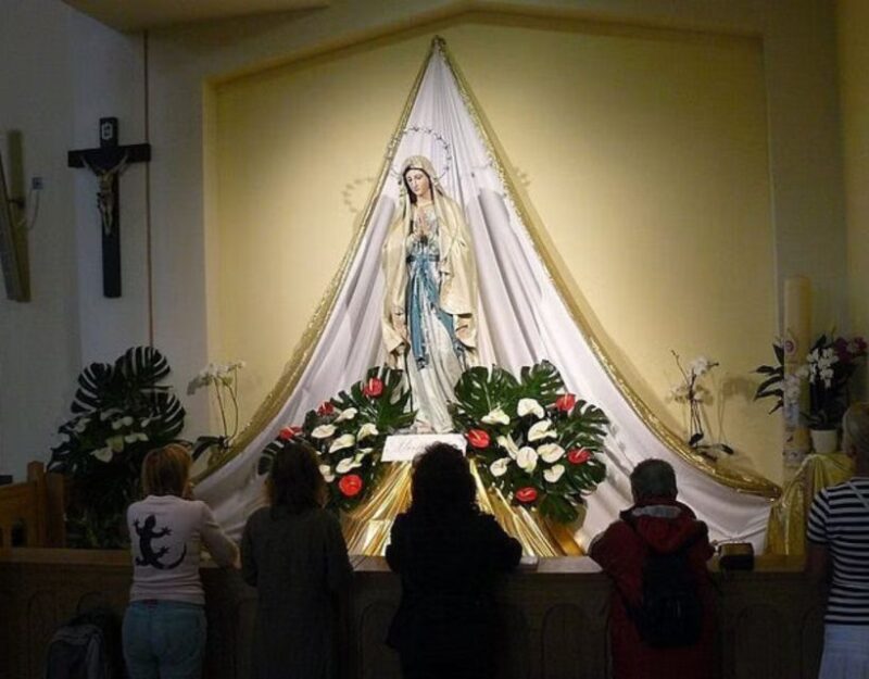 Dubrovnik: Private Day Trip to Medjugorje with Hotel Pickup - Self-Guided Exploration and Shopping in Medjugorje