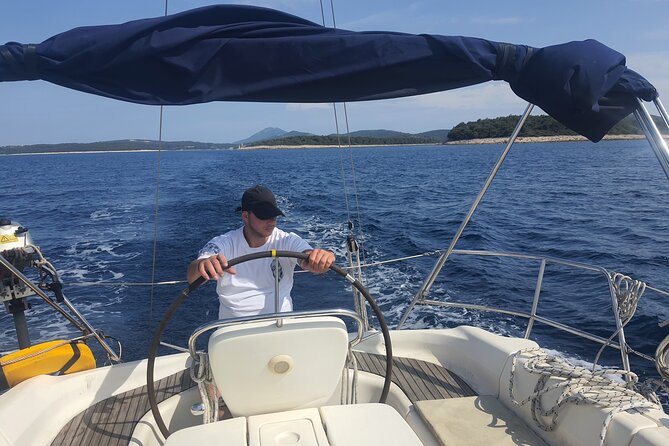 Dubrovnik: Private Full day sail boat tour to Elafiti& Blue cave - Included Amenities and Practical Details