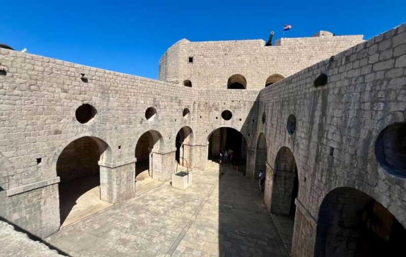 Dubrovnik Private Game of Thrones Tour: Inside Look - Accessibility and Physical Considerations