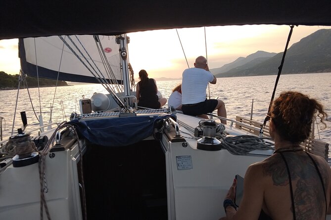 Dubrovnik: Private Sunset tour on a yacht around Dubrovnik - The Experience Led by Dragan
