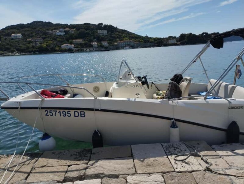 Dubrovnik: Private Tour to Blue Cave and Elaphit islands - Sunj Beach and the Green Caves: Ideal for Swimming and Relaxation