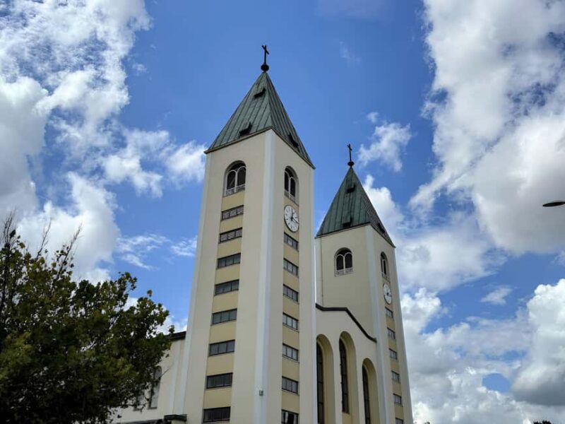 Dubrovnik: Private Tour to Meugorje and Kravice Waterfalls - Experienced Guides and Smooth Border Crossings