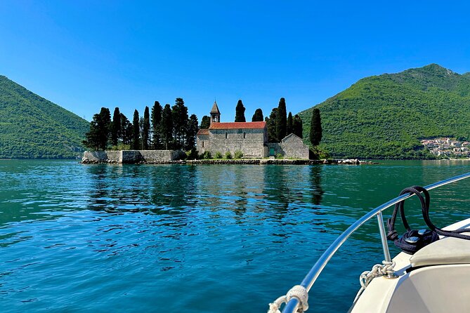 Dubrovnik: Private Tour to Montenegro - Kotor & Perast - Scenic Drive Along the Montenegro Coastline