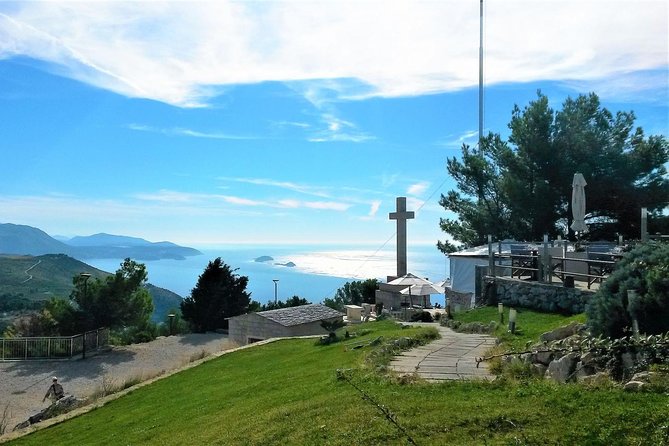 Dubrovnik Self-Drive Boat Rental for up to 6 People - Exploring the Elaphiti Islands at Your Own Pace