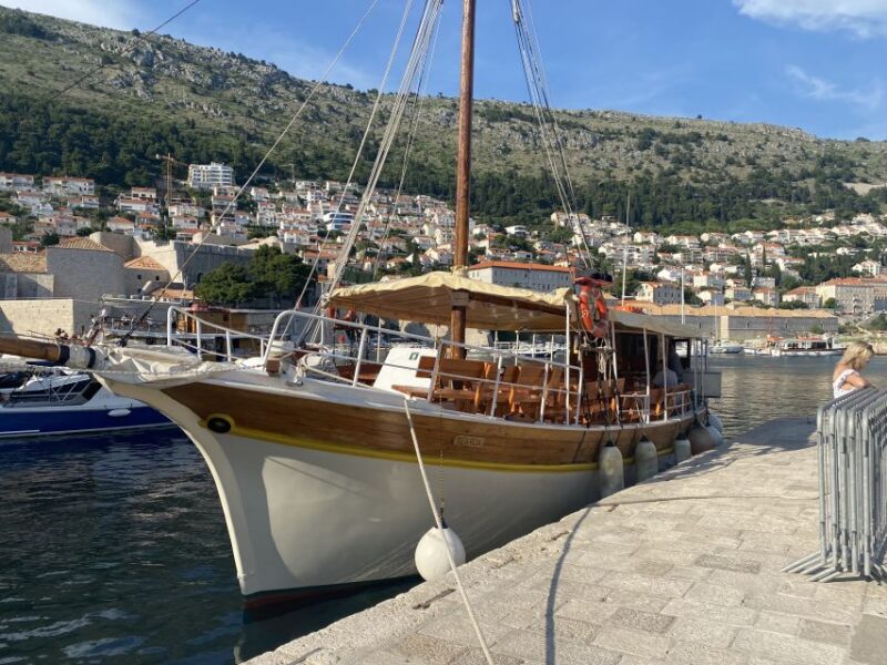 Dubrovnik: Sunset Dinner Cruise around the Old Town - Navigating Dubrovnik’s Coastal Waters and Lokrum Island