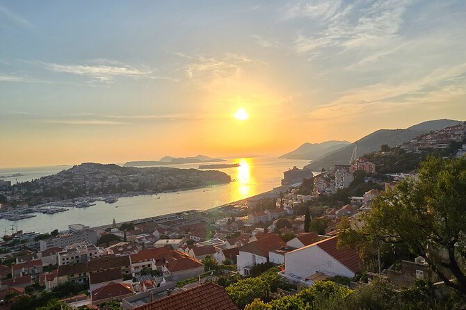Dubrovnik Sunset Tour with Scenic Views and Local Wine - Practical Details and Booking Considerations
