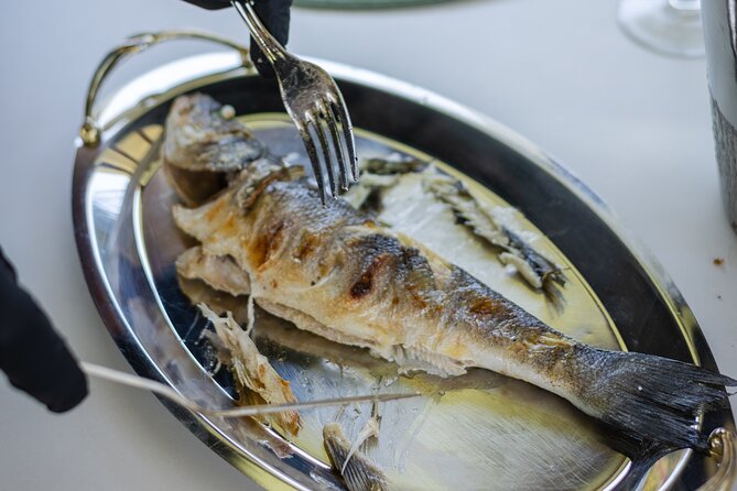 Dubrovnik to Split PRIVATE transfer with GOURMET LUNCH in price - Guides and Service: Personalized and Knowledgeable