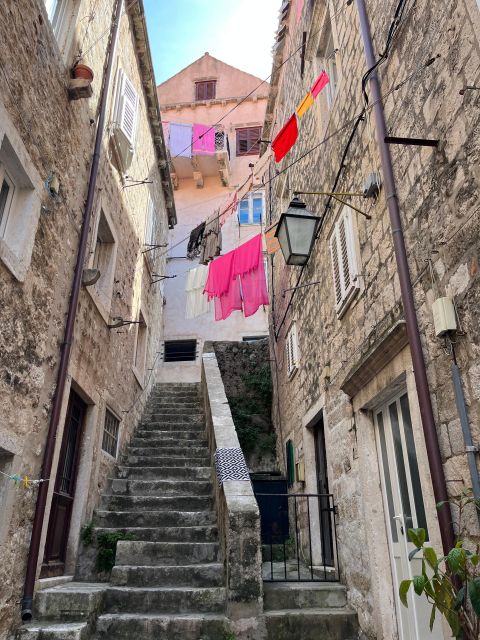 Dubrovnik tour with 100% Dutch speaking guide. - Discovering the Main Streets and Cultural Hotspots