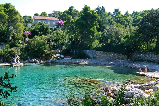 Dubrovnik:3 Islands Boat Tour with Lunch&drinks(FR,ES,EN) - Key Points