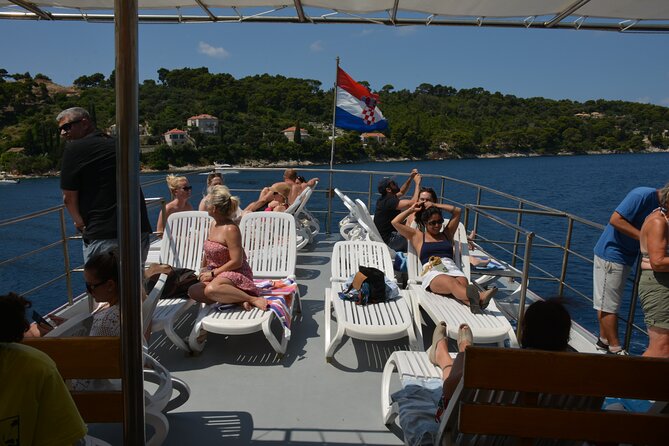 Dubrovnik:3 Islands Boat Tour with Lunch&drinks(FR,ES,EN) - Scenic Ride to the Elaphite Islands with Close Shore Views