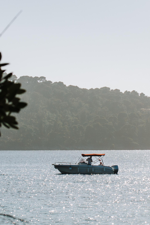 Dubrovnik:Elaphiti Islands and caves Private Speedboat Tour - Visiting the Blue and Green Caves in Style
