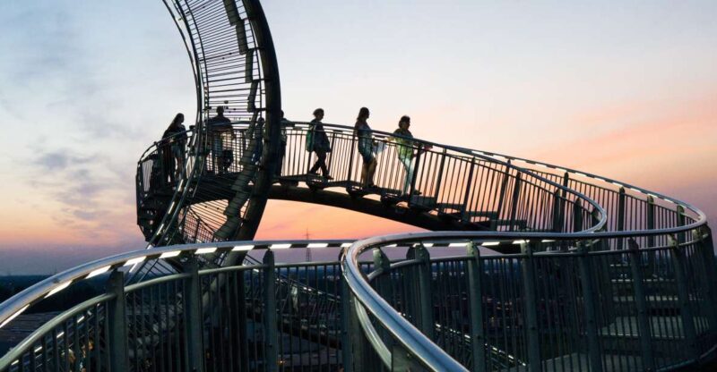 Duisburg: Guided Evening Tour at "Tiger and Turtle" - Key Points