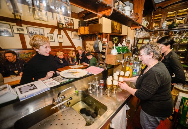 Duisburg-Ruhrot: Historic Harbor Pub Tour - Practical Details: Duration, Group Size, and Accessibility