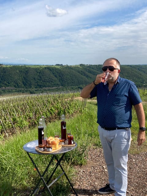 DUO PARENTS CHILDREN WINE CÔTE-RÔTIE TOUR VISIT - Tasting Local Wines and Family-Friendly Refreshments