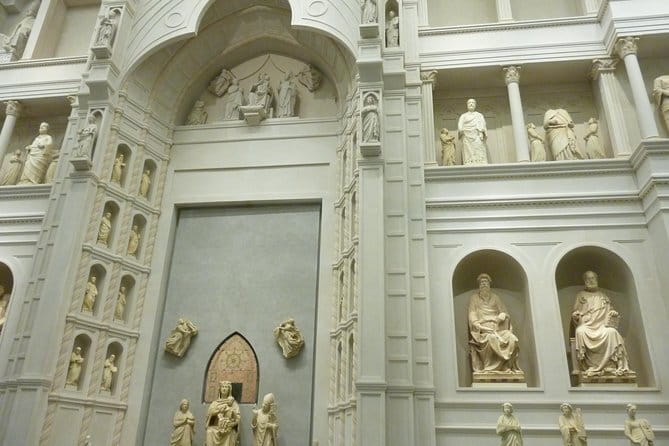 Duomo Monumental Tour - Key Points