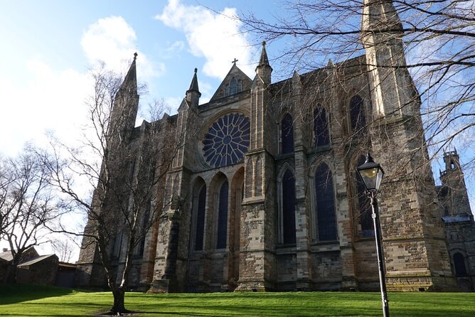 Durham Scavenger Hunt and Sights Self-Guided Tour - Key Points