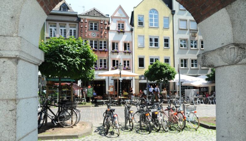 Düsseldorf: Altstadt Guided Tour - Exploring Düsseldorf’s Historic Streets and Landmarks