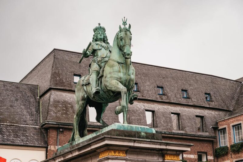 Dusseldorf: Art and Culture Guided Tour with a Local - Comparing This Tour to Other Dusseldorf Experiences